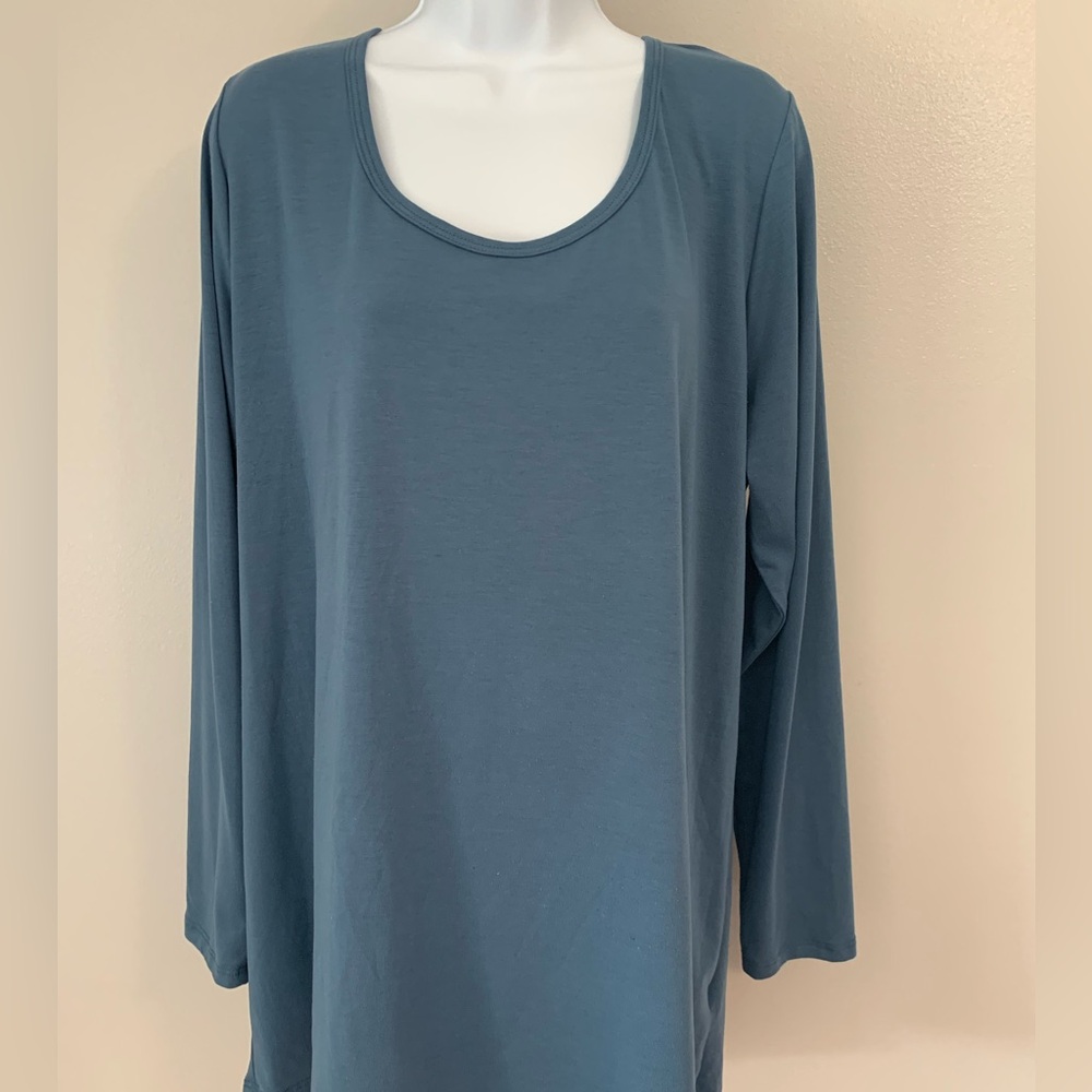 LuLa Roe Tee